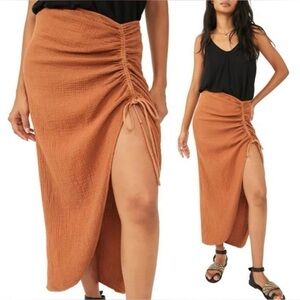 Free People High Waisted Gauze Side Rouched Skirt Store Sample Sz 2 in Ginger